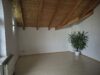 In Kürze frei verfügbar! Gepflegtes 1-Zi.-App. im DG (=2. OG) mit Balkon in guter, ruhiger Lage! - Wohnraum