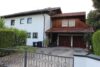 Zwei Wohneinheiten, ein Zuhause - Charmantes Zweifamilienhaus in begehrter Wohnlage von Rosenheim! - Einfahrt