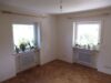 Zwei Wohneinheiten, ein Zuhause - Charmantes Zweifamilienhaus in begehrter Wohnlage von Rosenheim! - Schlafzimmer EG Wohnung (vor Vermietung)