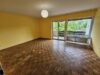 Gepflegte 2-Zi.-Wohnung mit Loggia und TG-Stellplatz in Stephanskirchen-Schloßberg! - Wohnzimmer