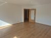 2-Zi.-Whg. in guter Lage, 1. OG, im Rosenheimer Norden! - Wohnzimmer 1