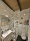 Tolle u. zentral gelegene 3-Zi.-DG-Whg. mit kl. Dachterrasse im 3.OG! Lift vorhanden! - Badezimmer m. Dusche, WC...